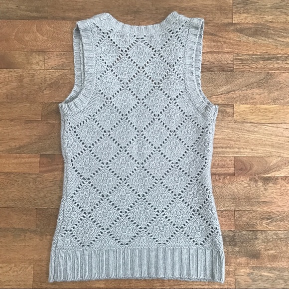 Express Beautiful Grey Sweater Vest - Picture 2 of 6